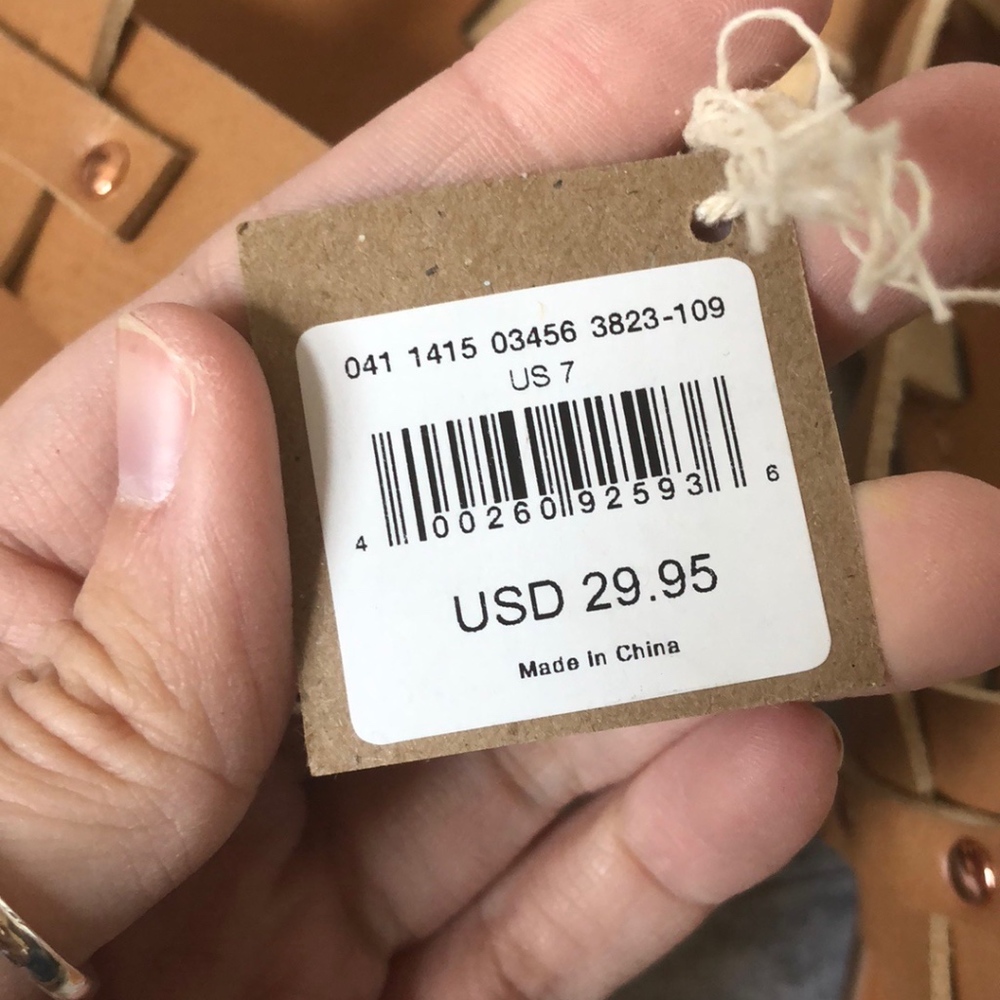 American Eagle Tan Leather Strappy Thong Sandals - Picture 7 of 8